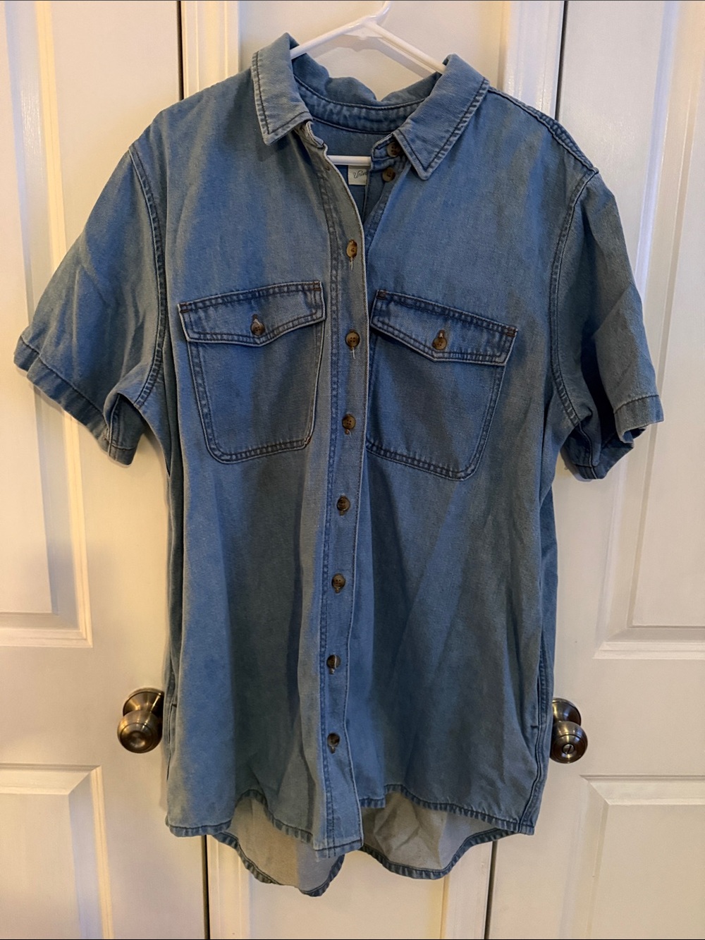 Universal Thread Women's Light Blue Denim Button-Down Dress